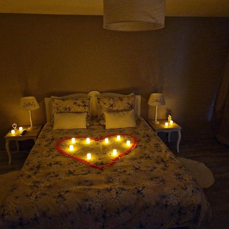 Le Relais Des Clefs - Au Calme Du Gatinais - Escapade A Deux - Terrasse Privee - Wifi - Offre Romantique Sur Demande Valpuiseaux Kültér fotó
